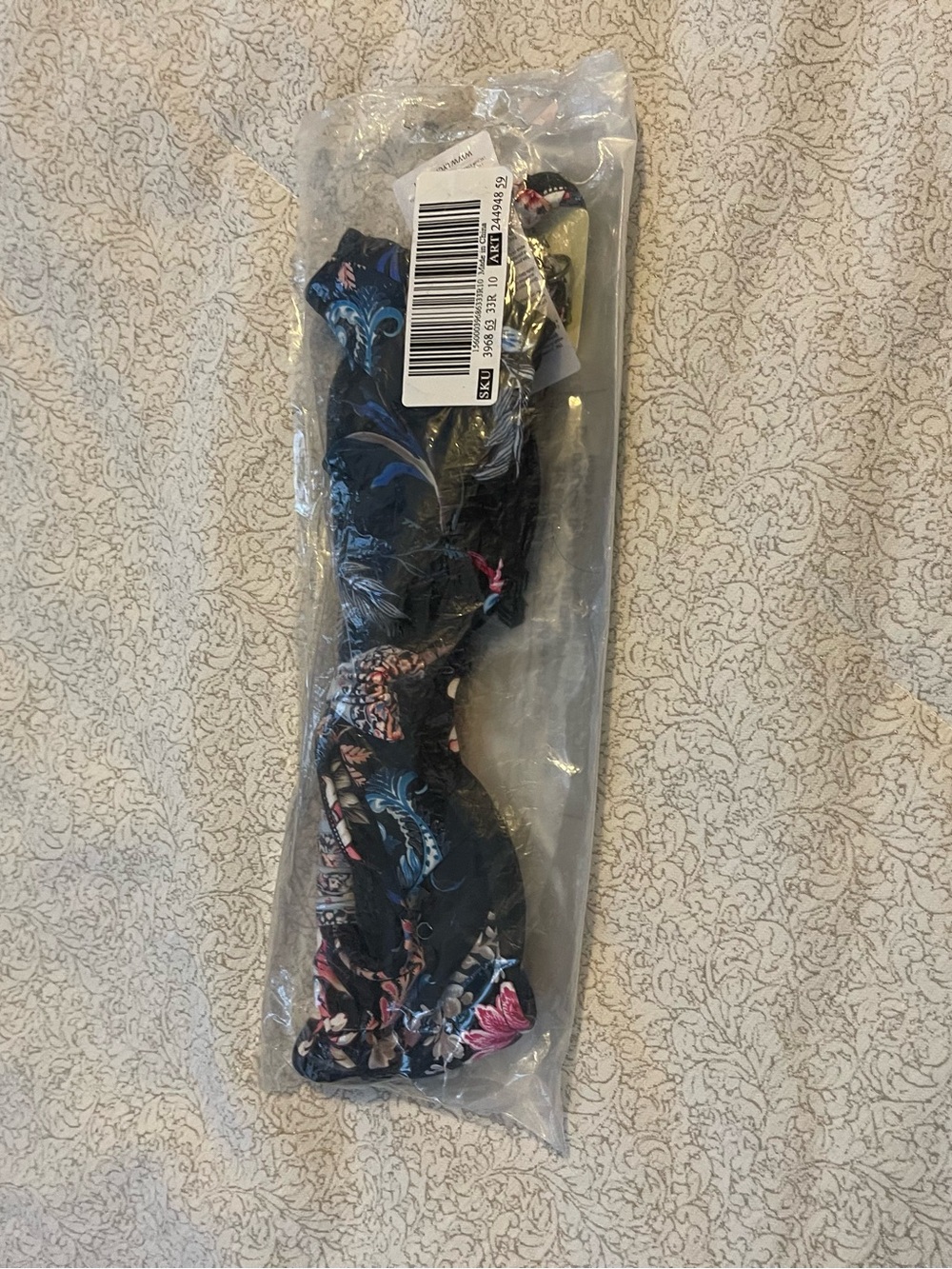 Seafolly Black Floral Underwire Halter Bikini Top - Picture 5 of 9
